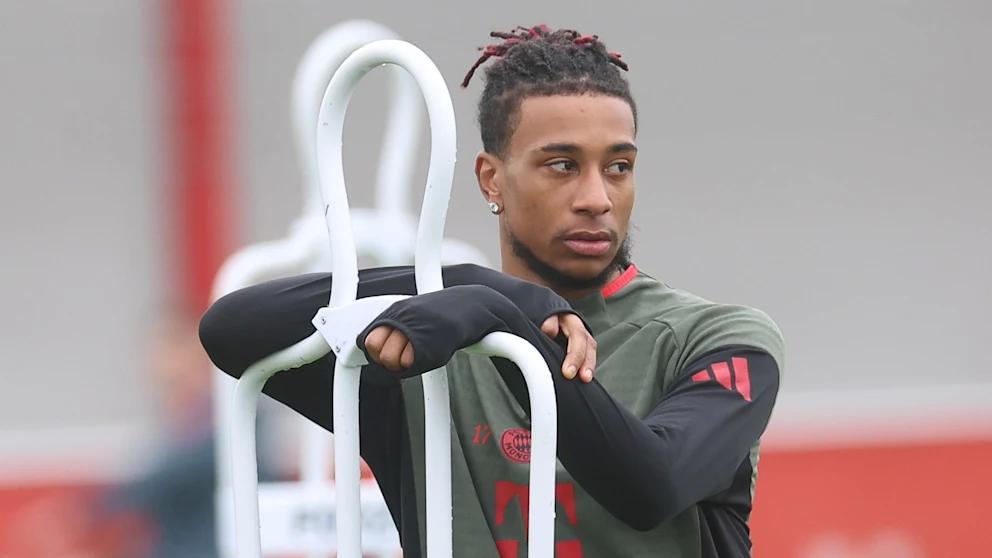 圖片報：奧利塞訓(xùn)練中佩戴了大號鉆石耳釘，孔帕尼對此不會管